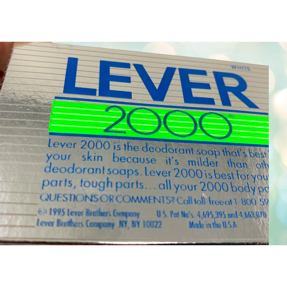 Vintage 1995 Original Lever 2000 Bar Soap Full Size Metallic TV Movie Prop - Picture 3 of 4